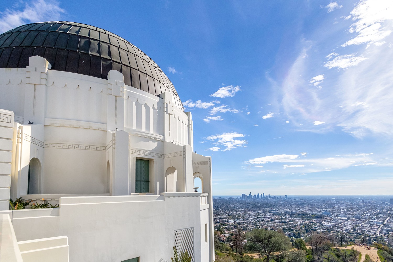 Free things to do in Los Angeles - Griffith Observatory and city skyline - los angeles, california, usa featured by popular Los Angeles Blogger, My Beauty Bunny