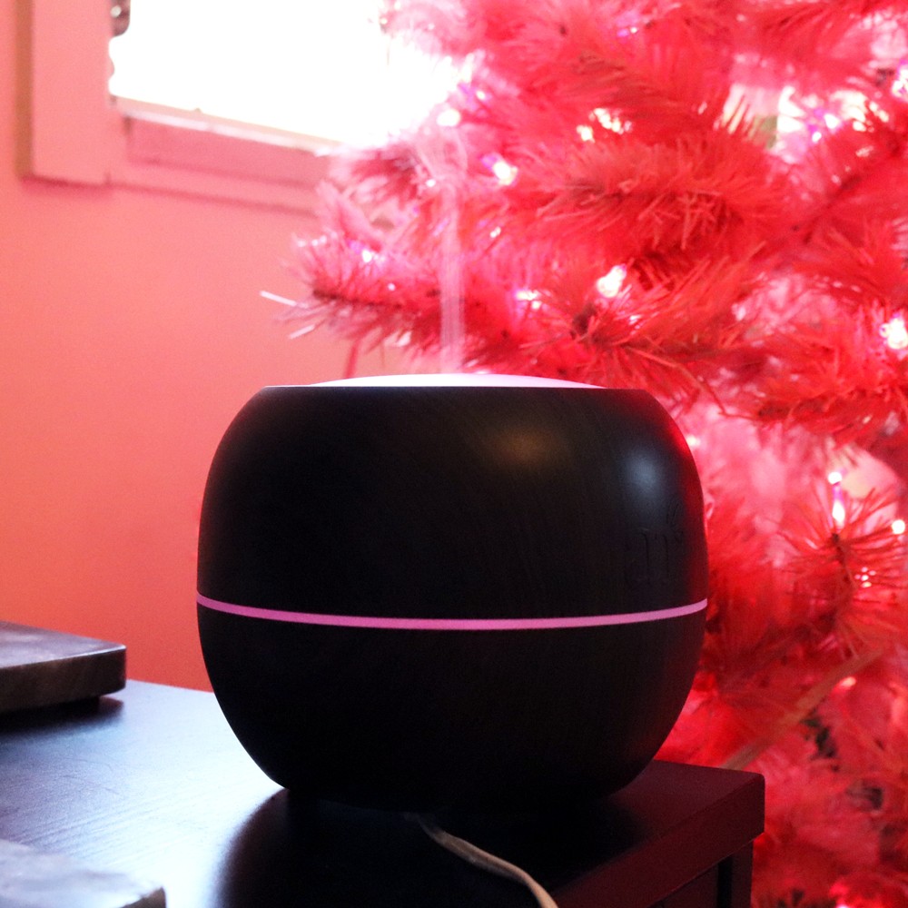 iHerb Holiday Gift Guide - Artnaturals Wood Grain Diffuser