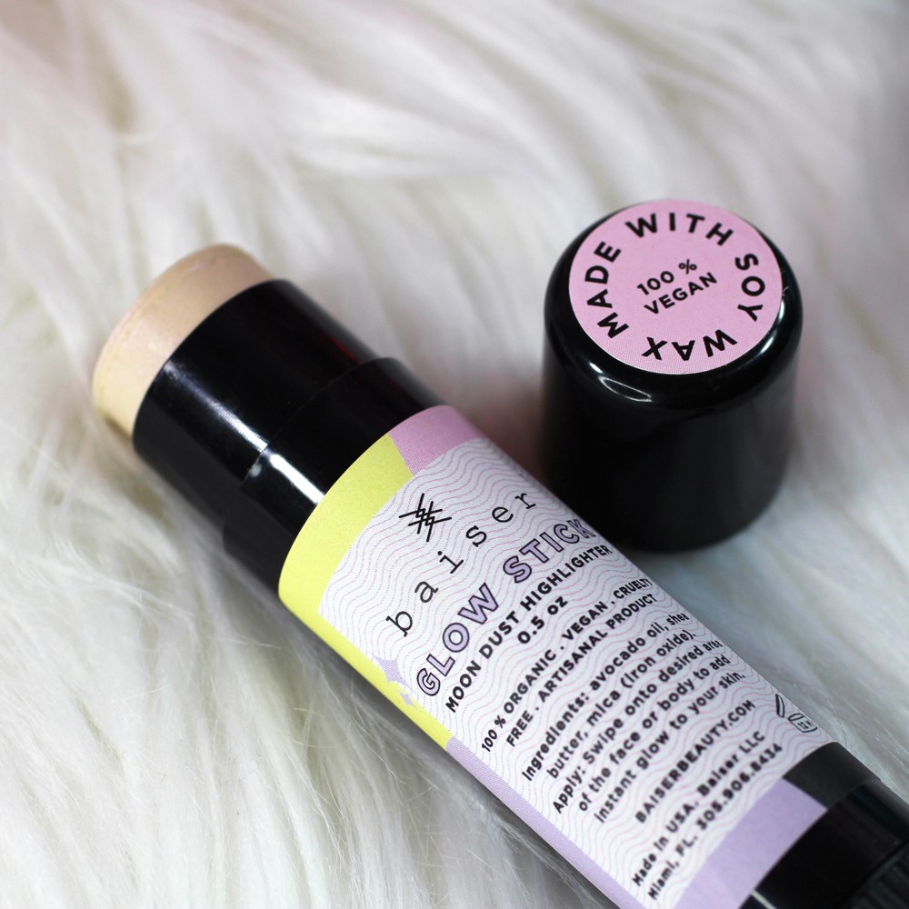 Baiser Moondust Glow Stick Pink Highlighter