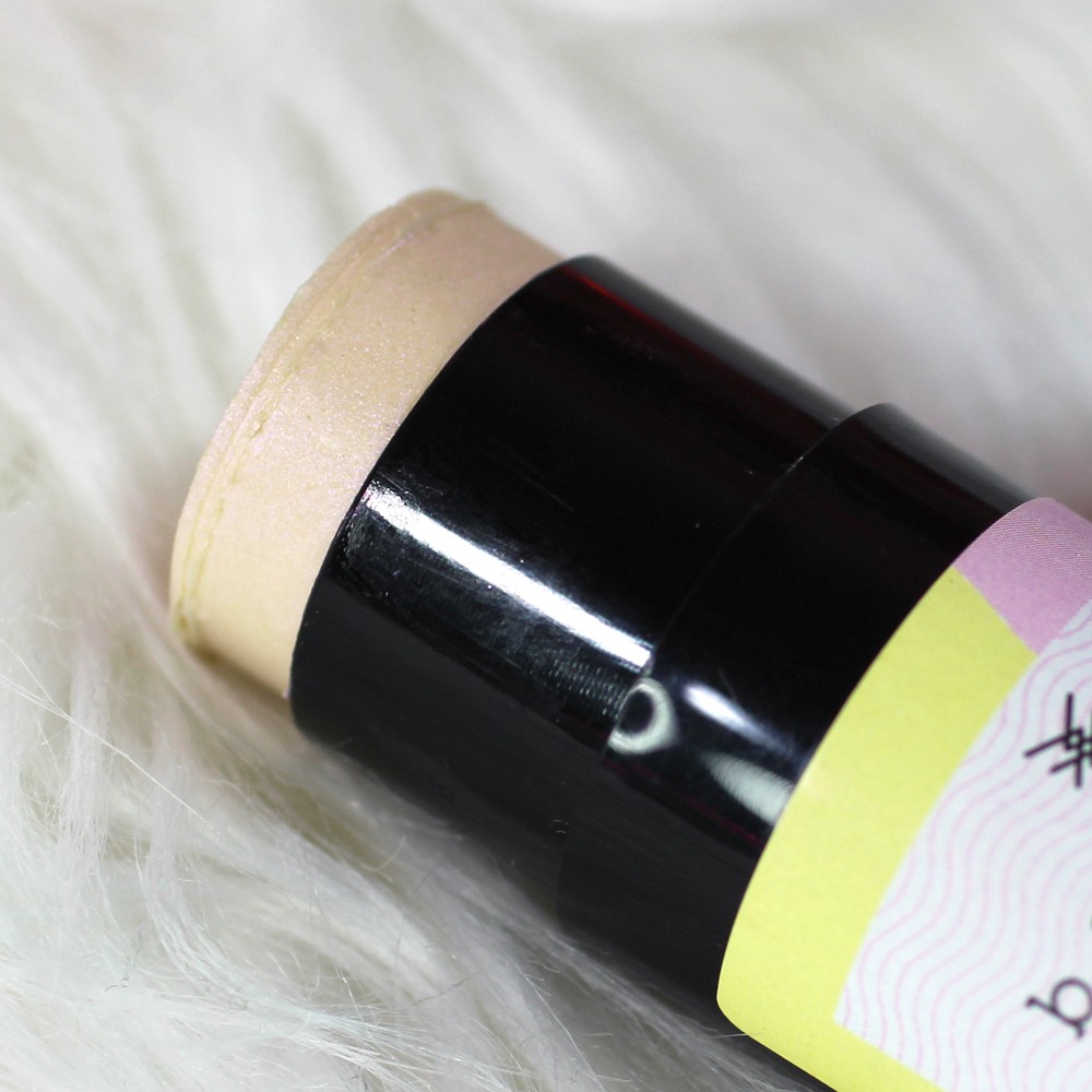 Baiser Moondust Glow Stick Vegan Pink Highlighter