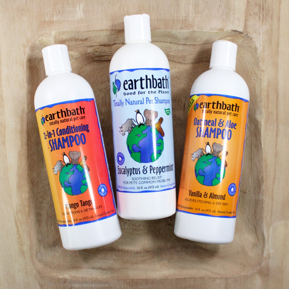 Dog Lovers Holiday Gift Guide - Earthbath Cruelty Free Dog Shampoo