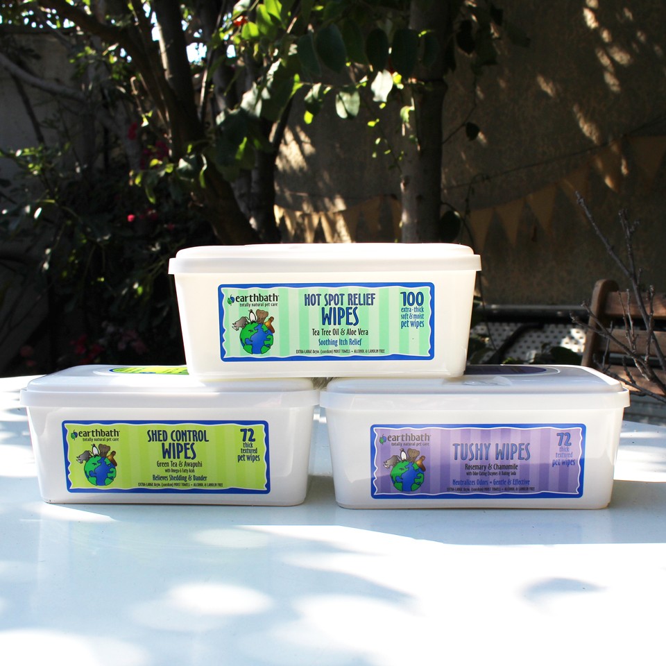 Dog Lovers Holiday Gift Guide - Earthbath Cruelty Free Pet Grooming Products