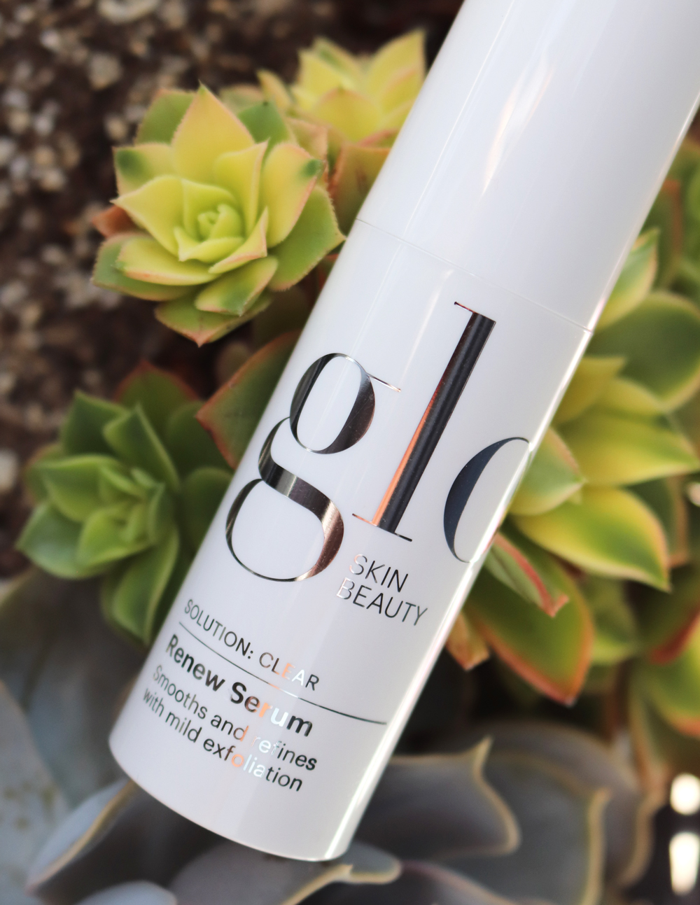 Cruelty free skincare - Glo Skin Beauty Renew Serum