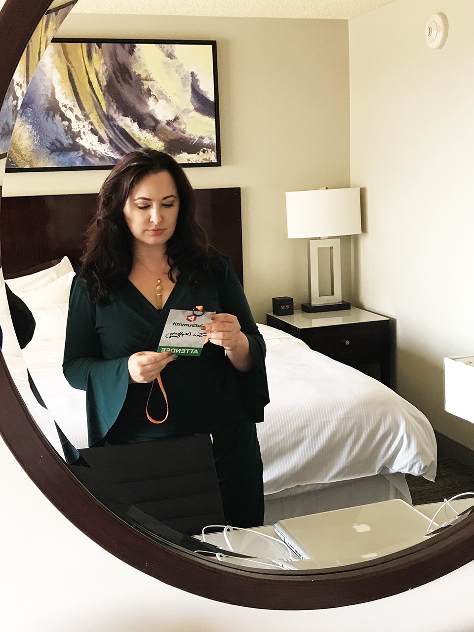 How to dress for a vlogger conference