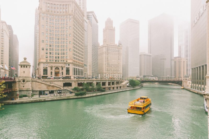 Top 4 Fun Things to do in Chicago - river tour