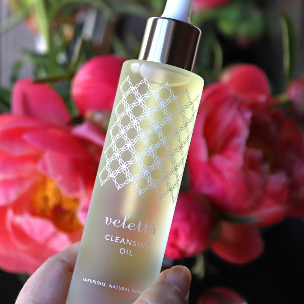 Veletta Skincare cruelty free Cleansing Oil Review