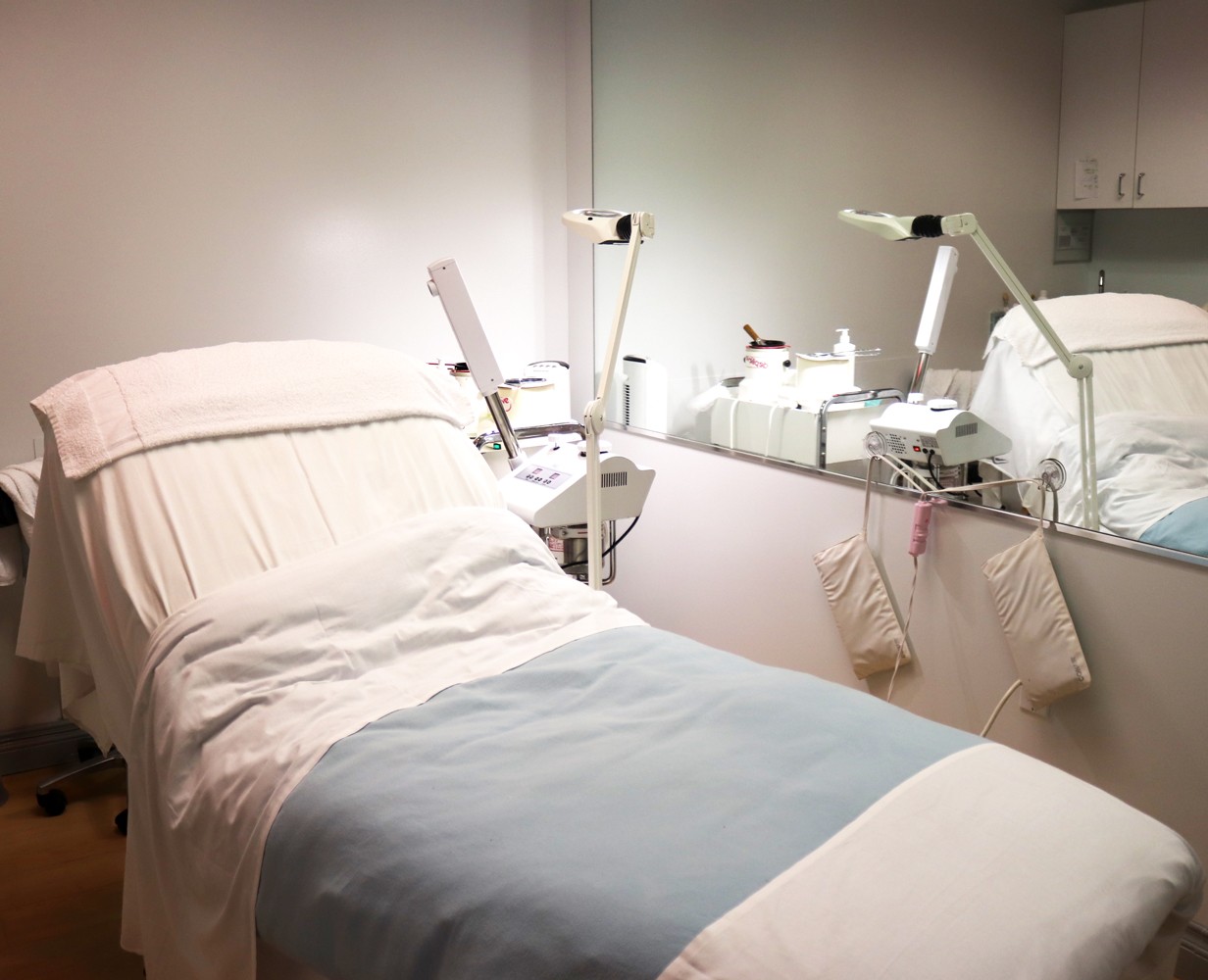 Verabella Spa 90 Minute Lift and Glow Treatment Facial