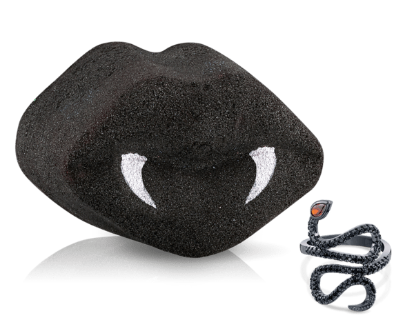 Dark Kiss Bath Bomb Giveaway